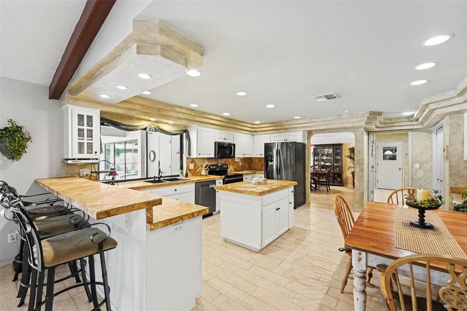 3168 Masters Dr photo 3