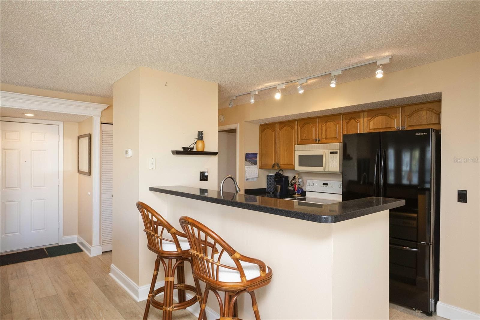 5712 Biscayne CT #101 photo 4