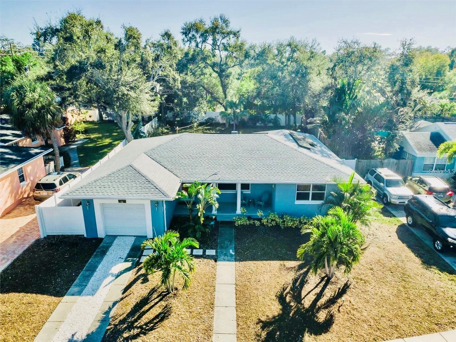 245 Garden Cir S photo 3