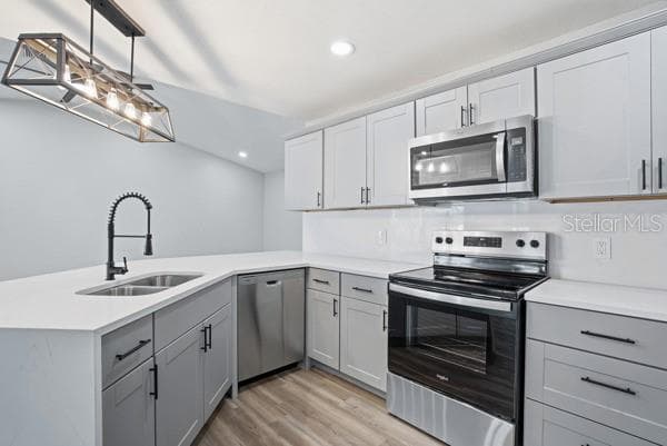 9642 Elgin Blvd photo 3