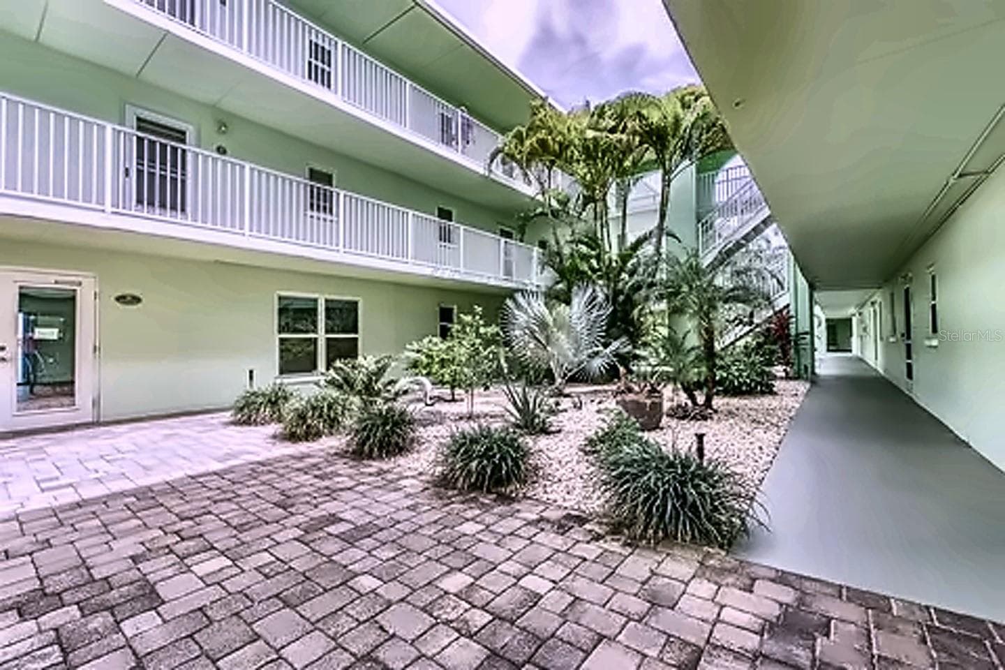 464 N Paula Dr #115