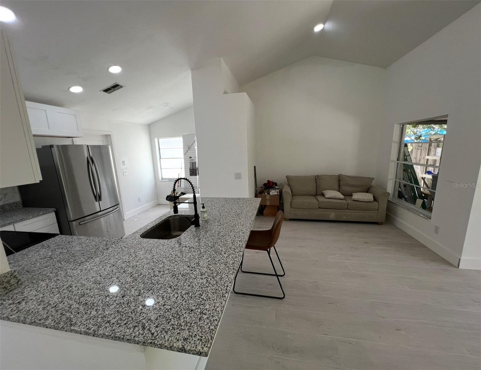 12824 Dunhill Dr photo 4