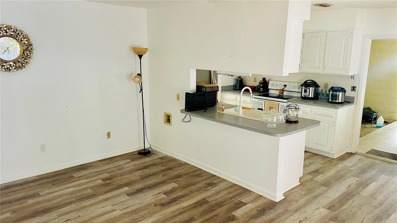 14809 Tulip Dr photo 5