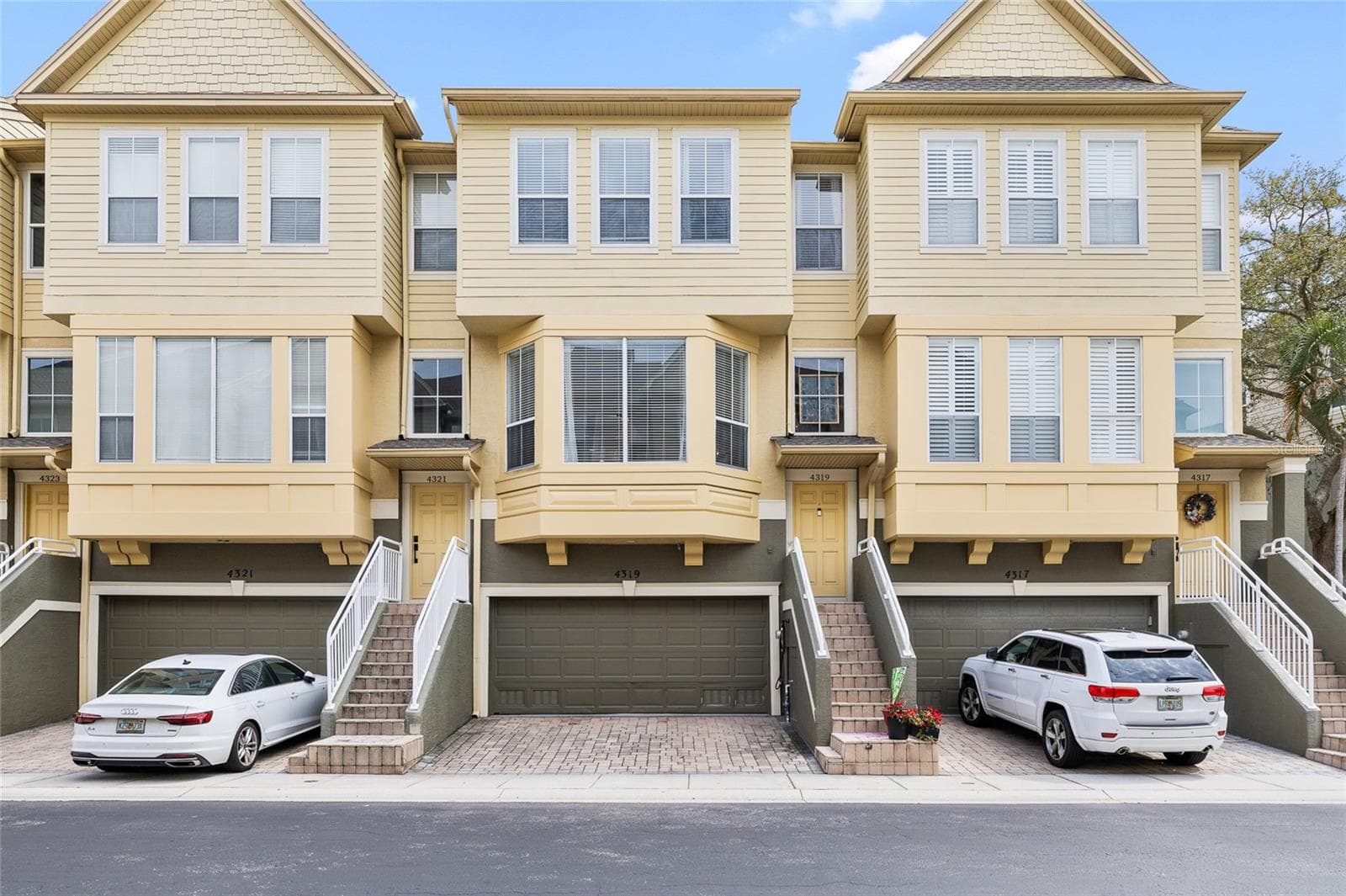 4319 Spinnaker Cove Ln