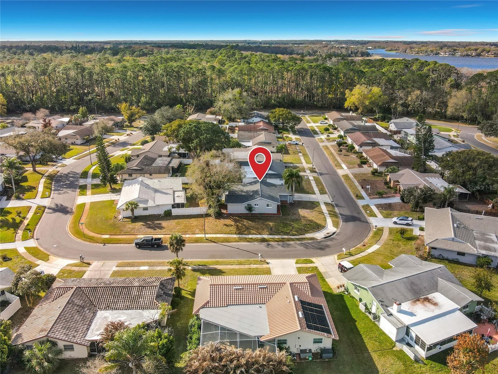 819 Helmsman Way photo 3