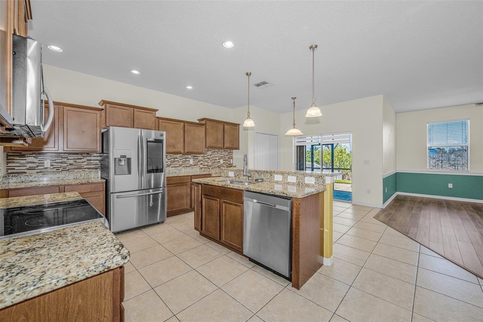 521 Vista Ridge Dr
