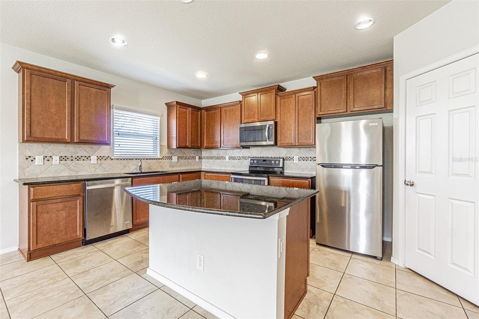 9303 American Hickory Ln photo 5
