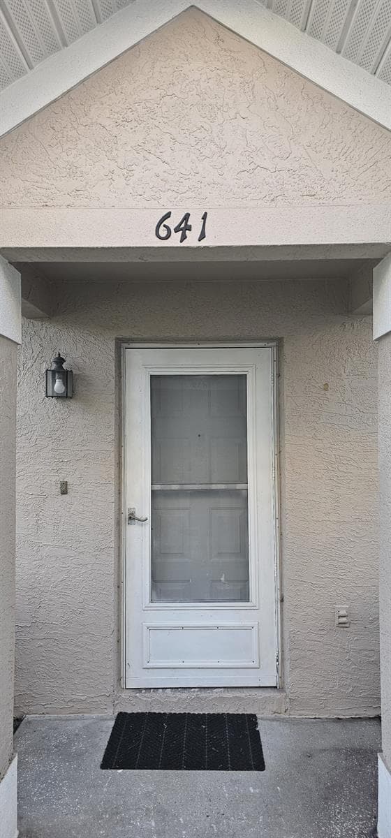 641 Kensington Lake Cir photo 3