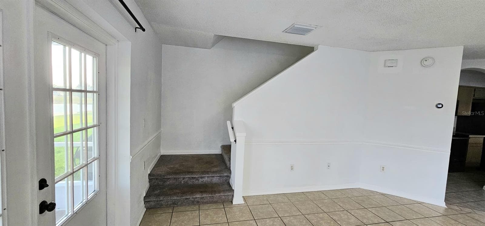 641 Kensington Lake Cir photo 4