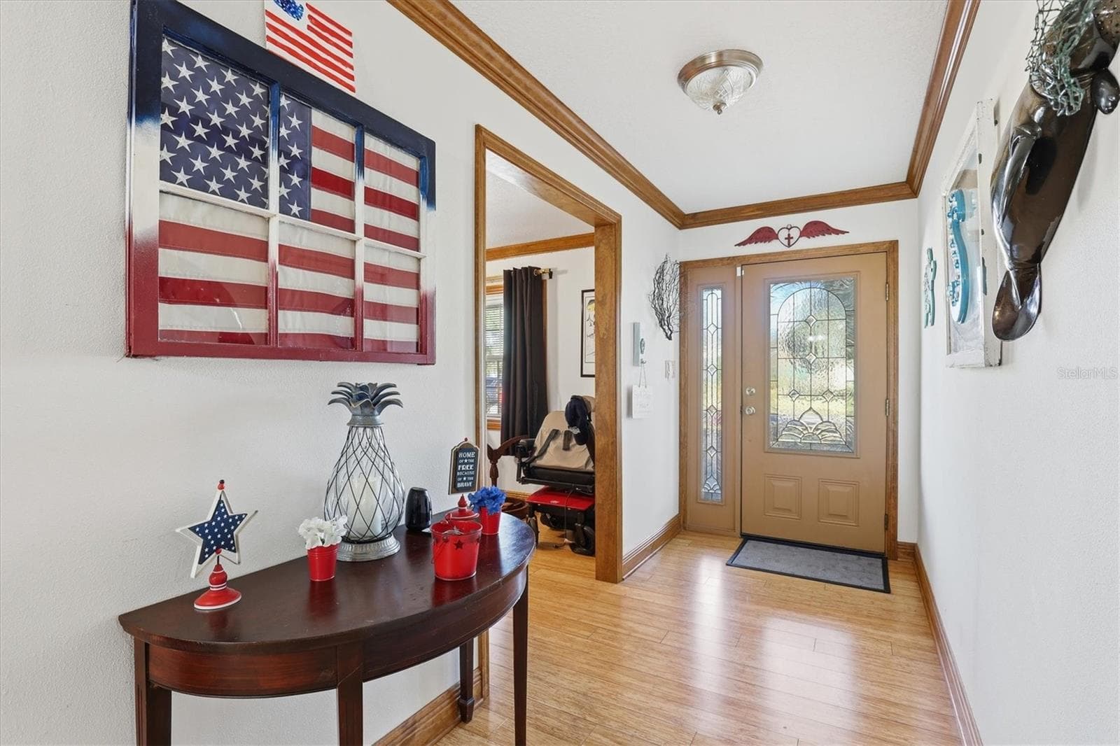 807 W Russell Dr photo 3