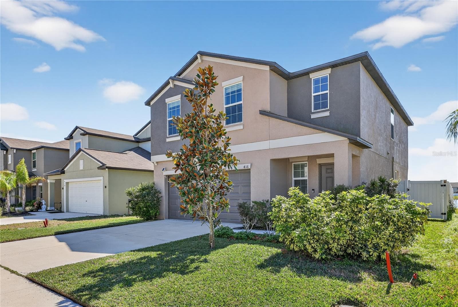 416 Royal Empress Dr
