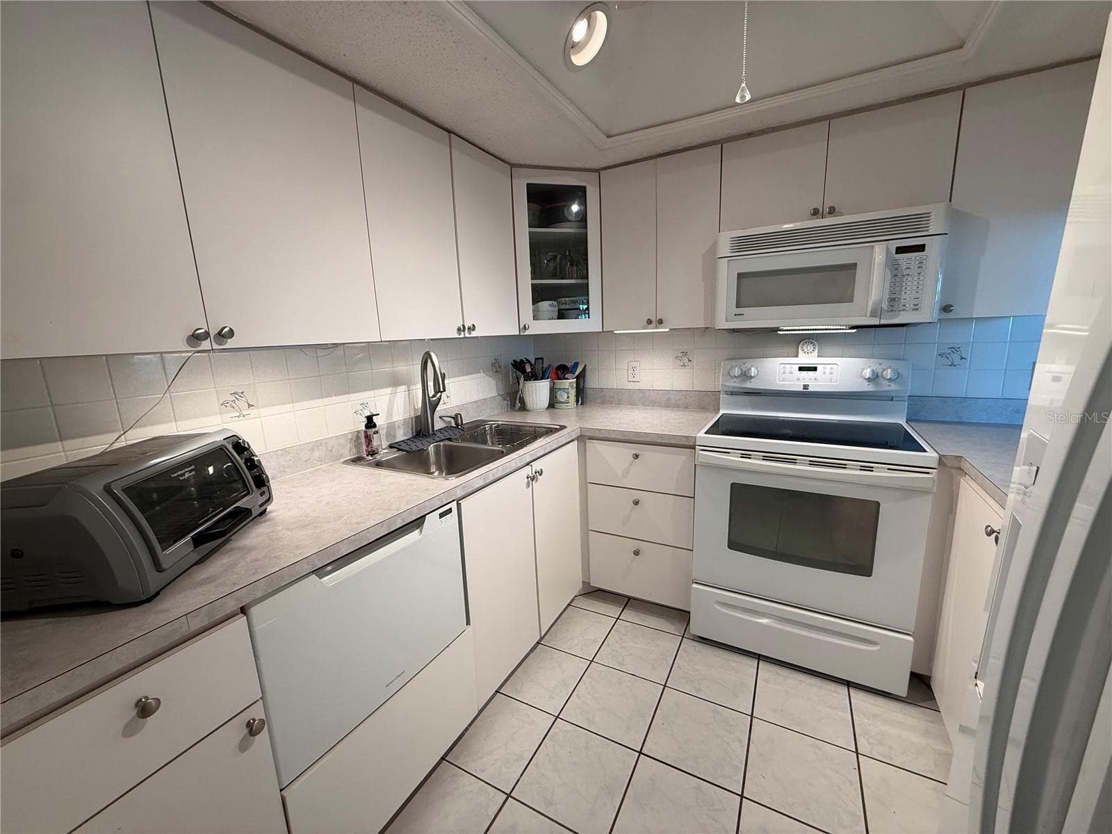 18650 Gulf Blvd #316 photo 4