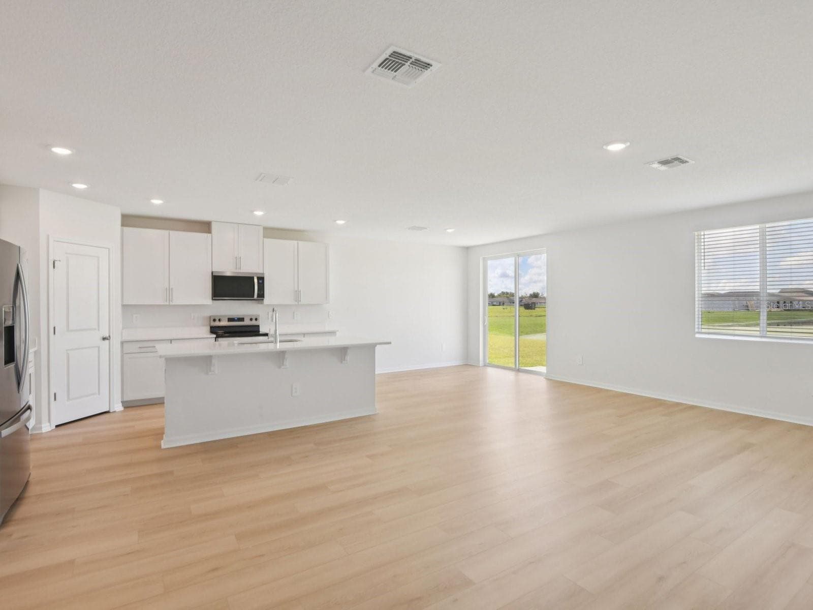 10412 Abundance Grove Way photo 4