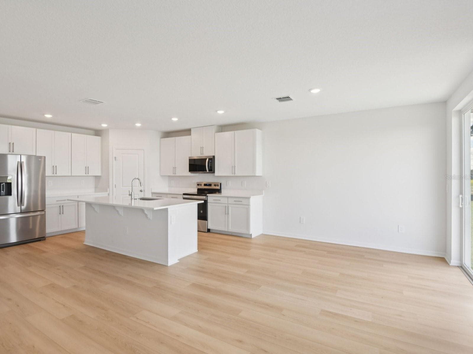 10412 Abundance Grove Way photo 5
