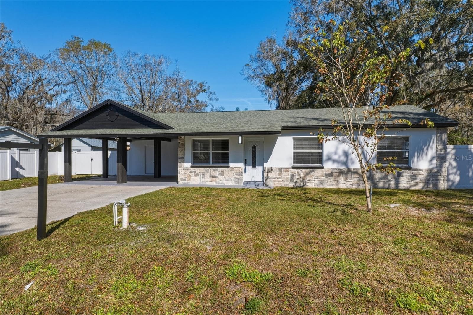 1413 May St photo 4