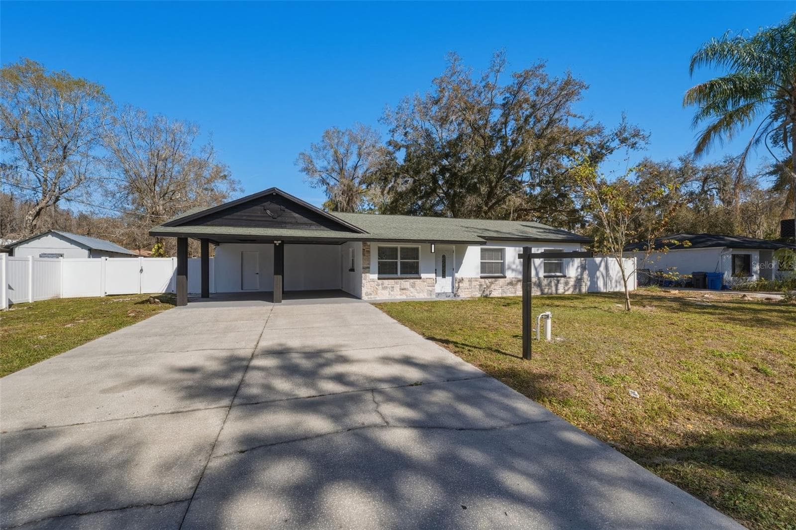 1413 May St photo 5
