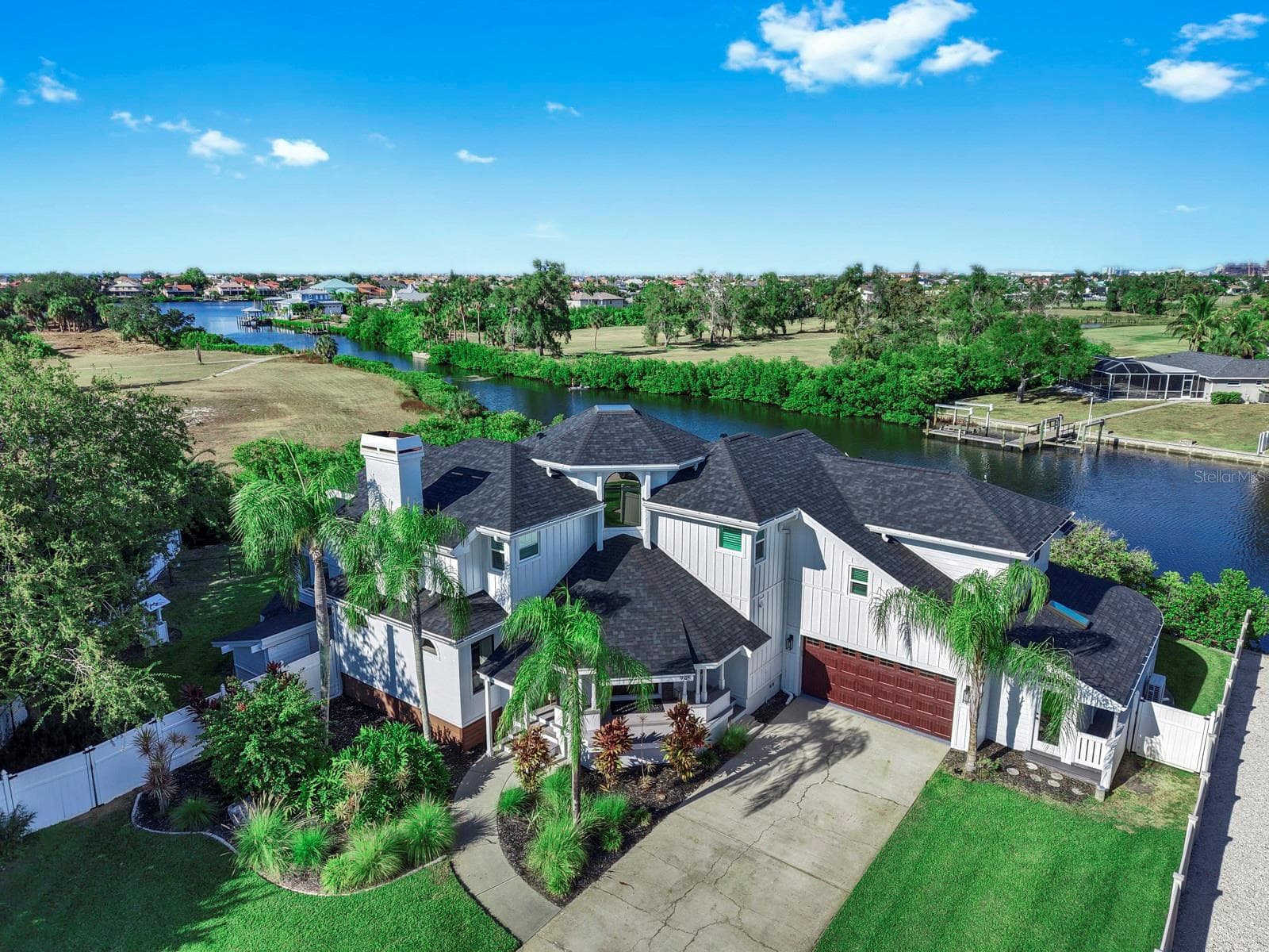 945 Bunker View Dr