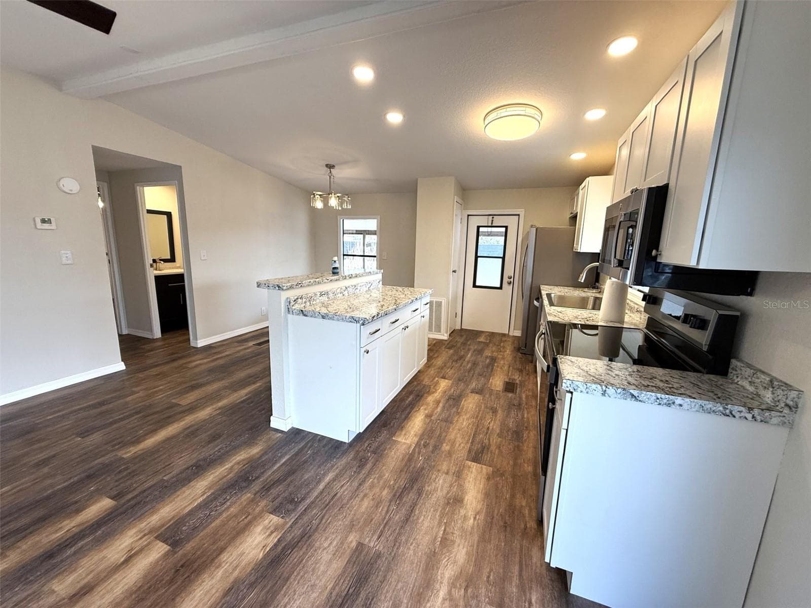 2055 S Floral Ave #214 photo 4