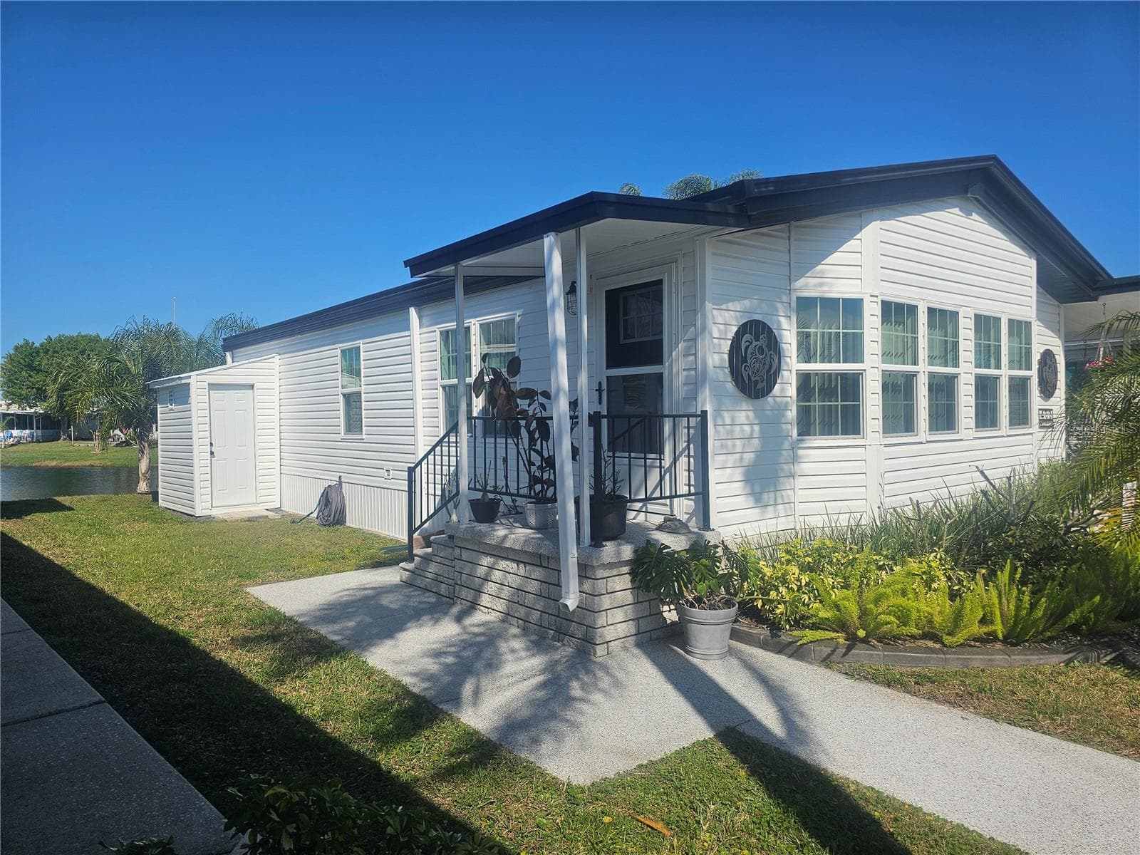 433 Sailfish Blvd photo 3