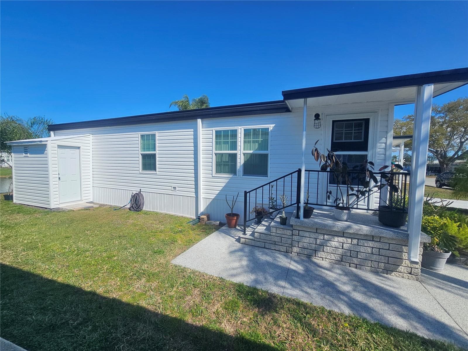 433 Sailfish Blvd photo 4