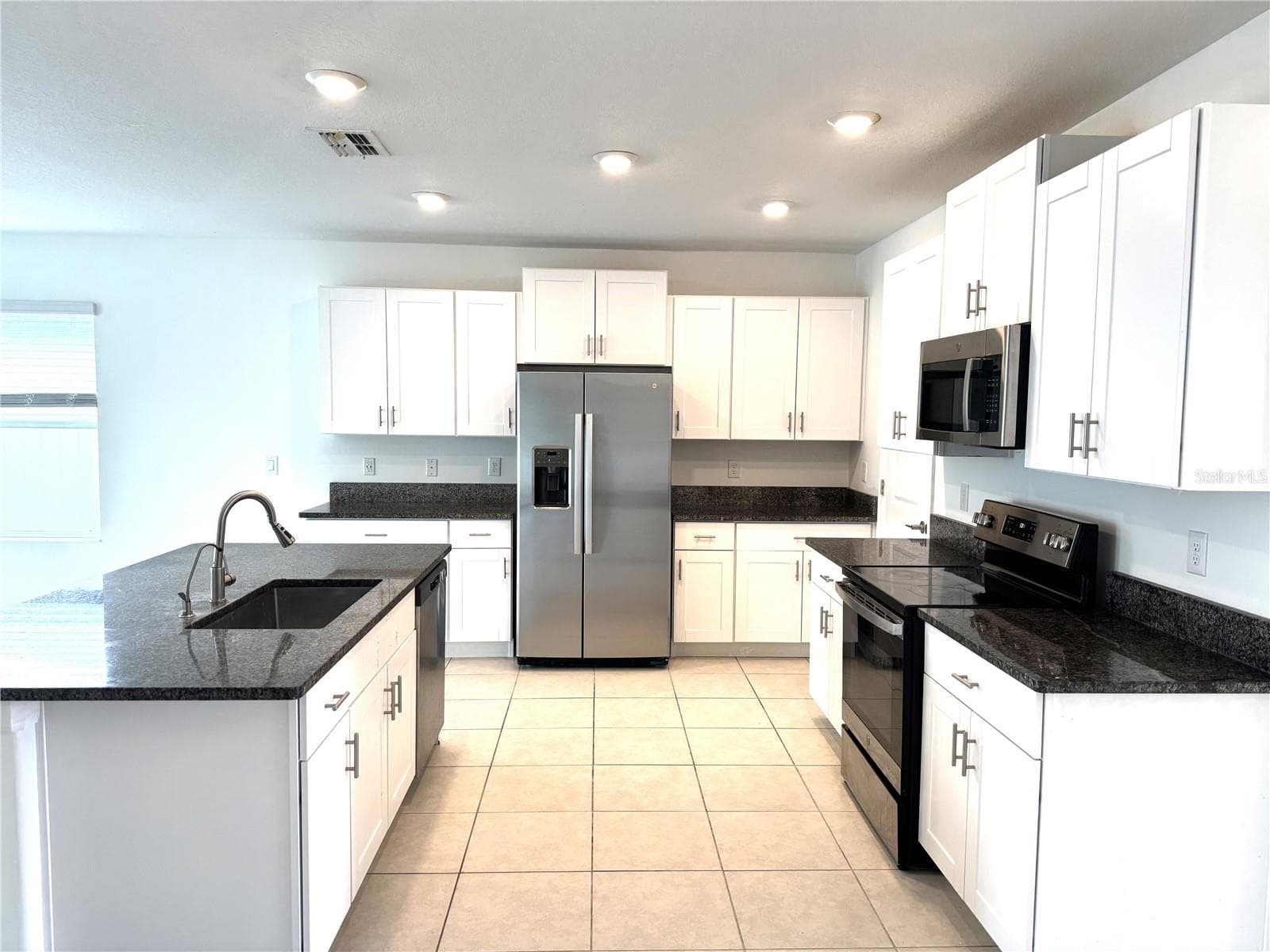 13319 Great Plains Dr photo 4