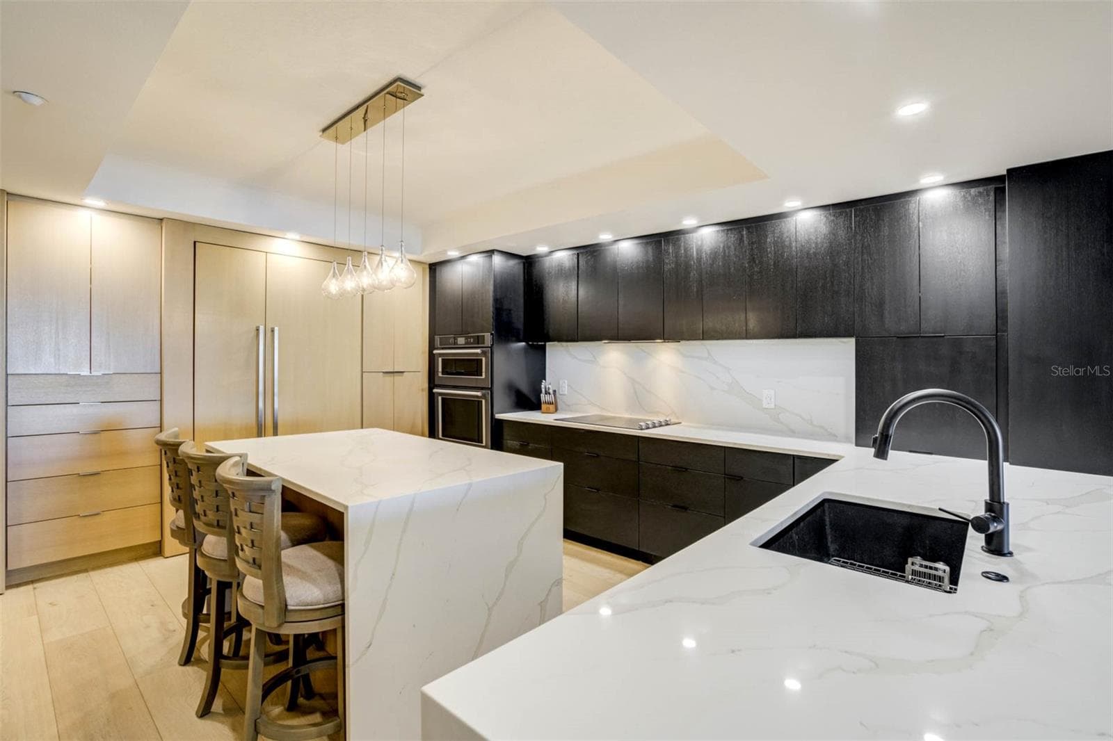 1370 Gulf Blvd #403 photo 4