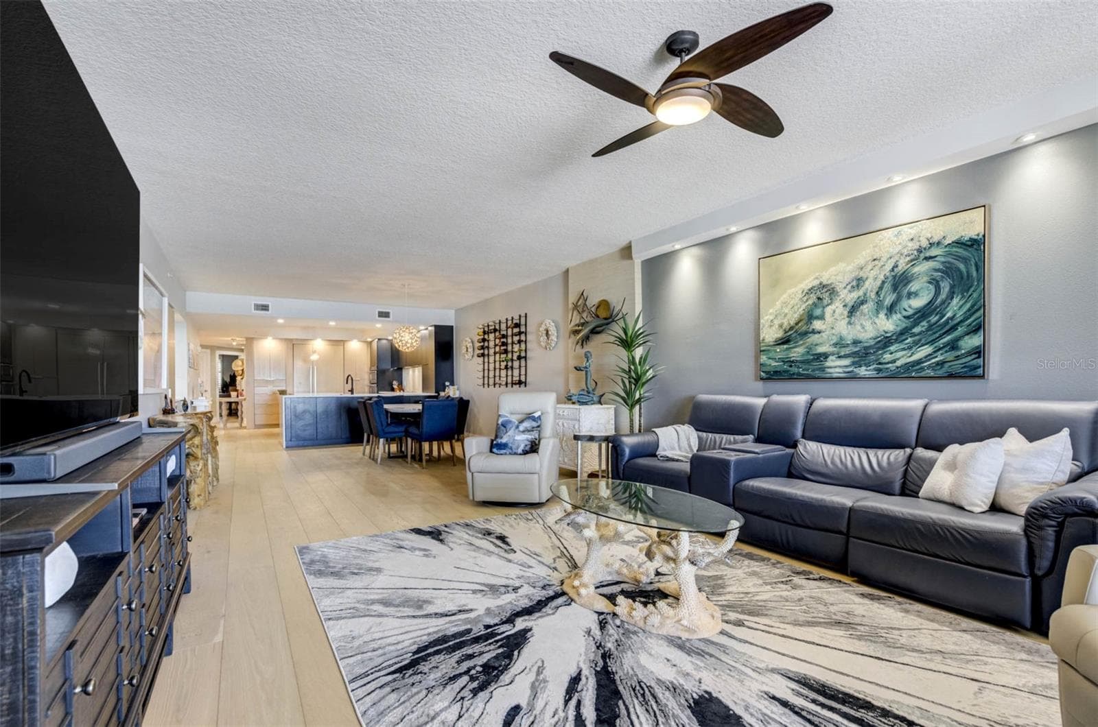 1370 Gulf Blvd #403 photo 5