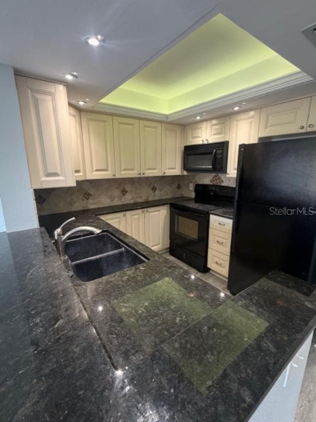 800 Cove Cay Dr #5G photo 4