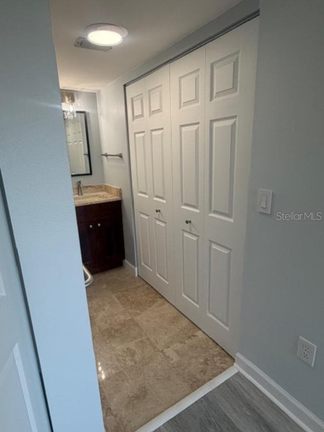 800 Cove Cay Dr #5G photo 5