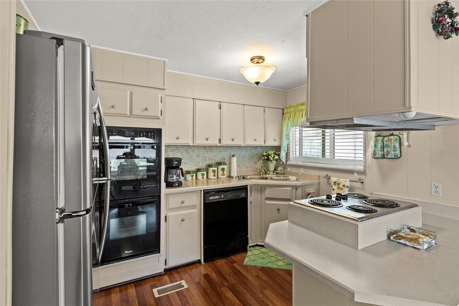 323 Terra Ceia Dr