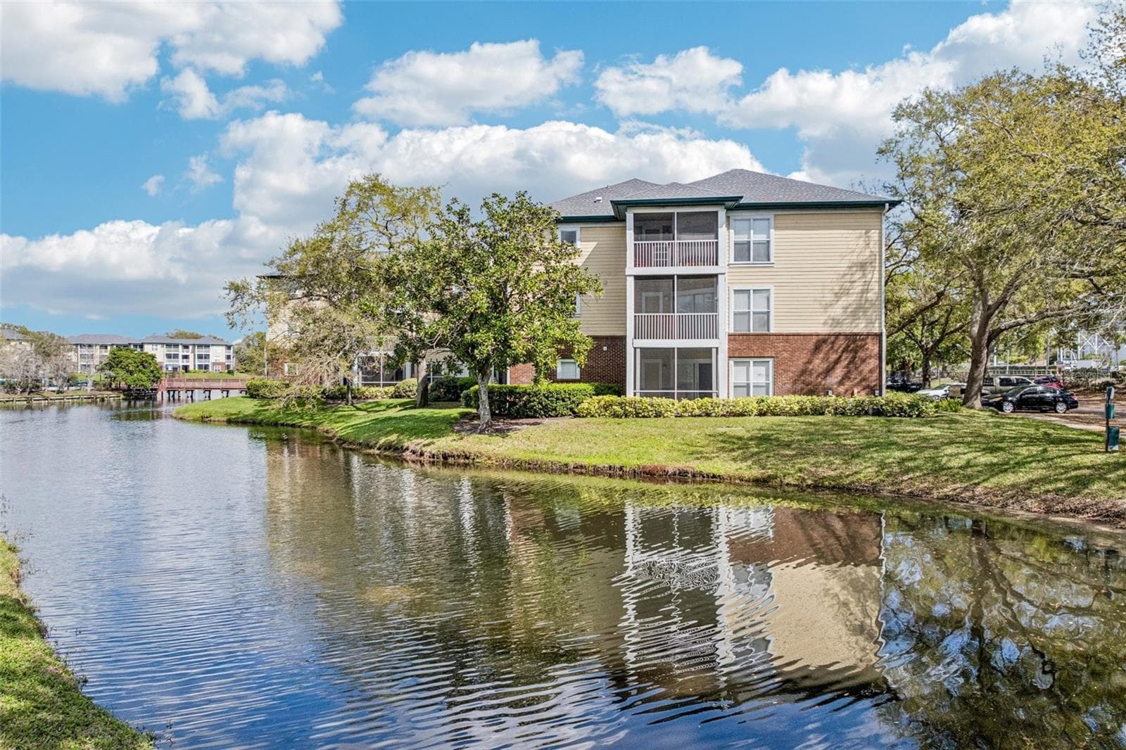 4211 Chatham Oak CT #123