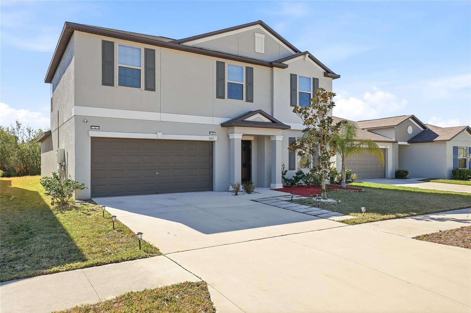 5431 Amaryllis Garden St photo 4