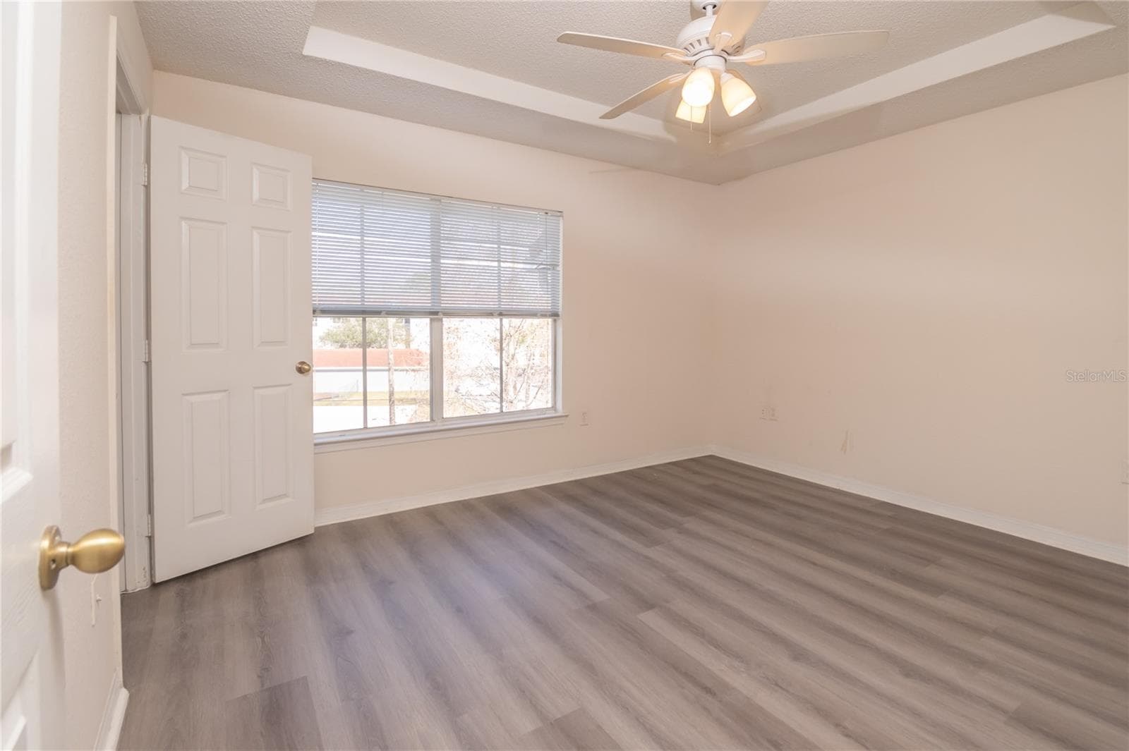 18001 Richmond Place Dr #834 photo 3