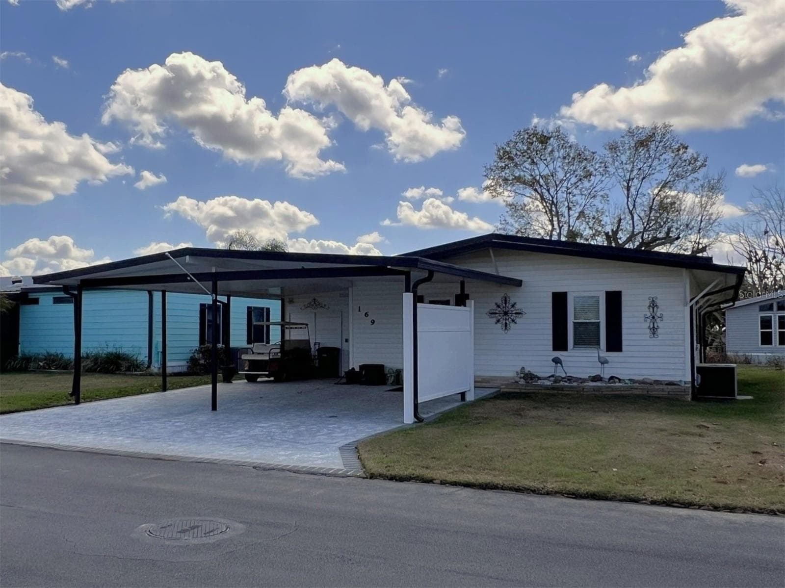 2055 S Floral Ave #169 photo 3