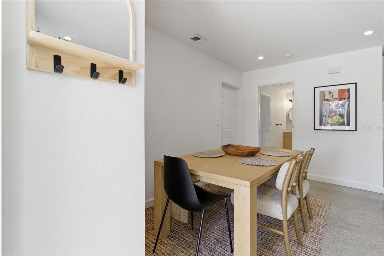 2121 Palm Ter photo 5