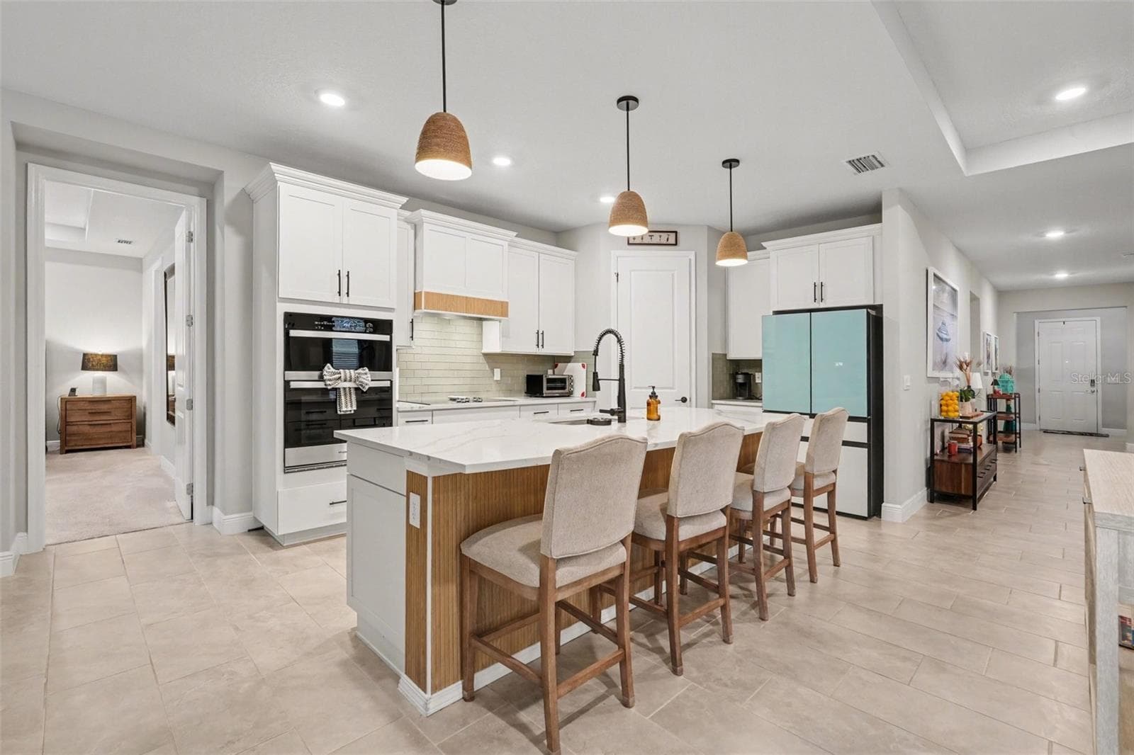 23122 Scaglione Dr photo 3