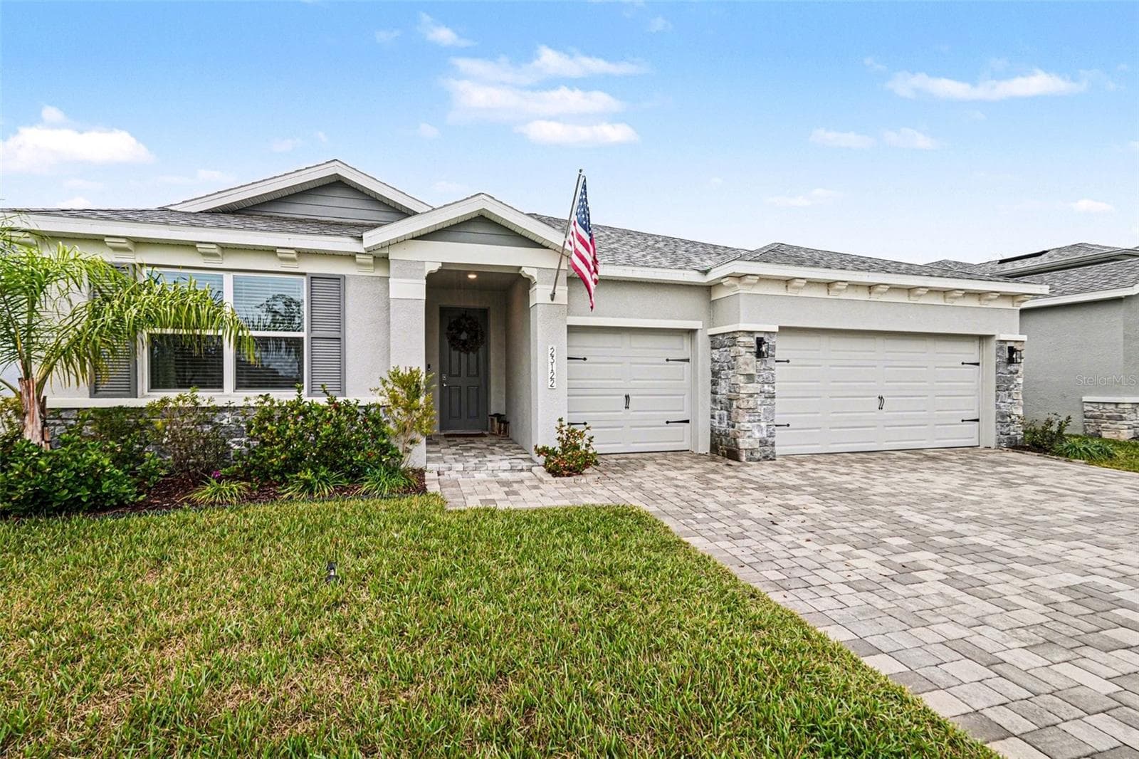 23122 Scaglione Dr photo 4