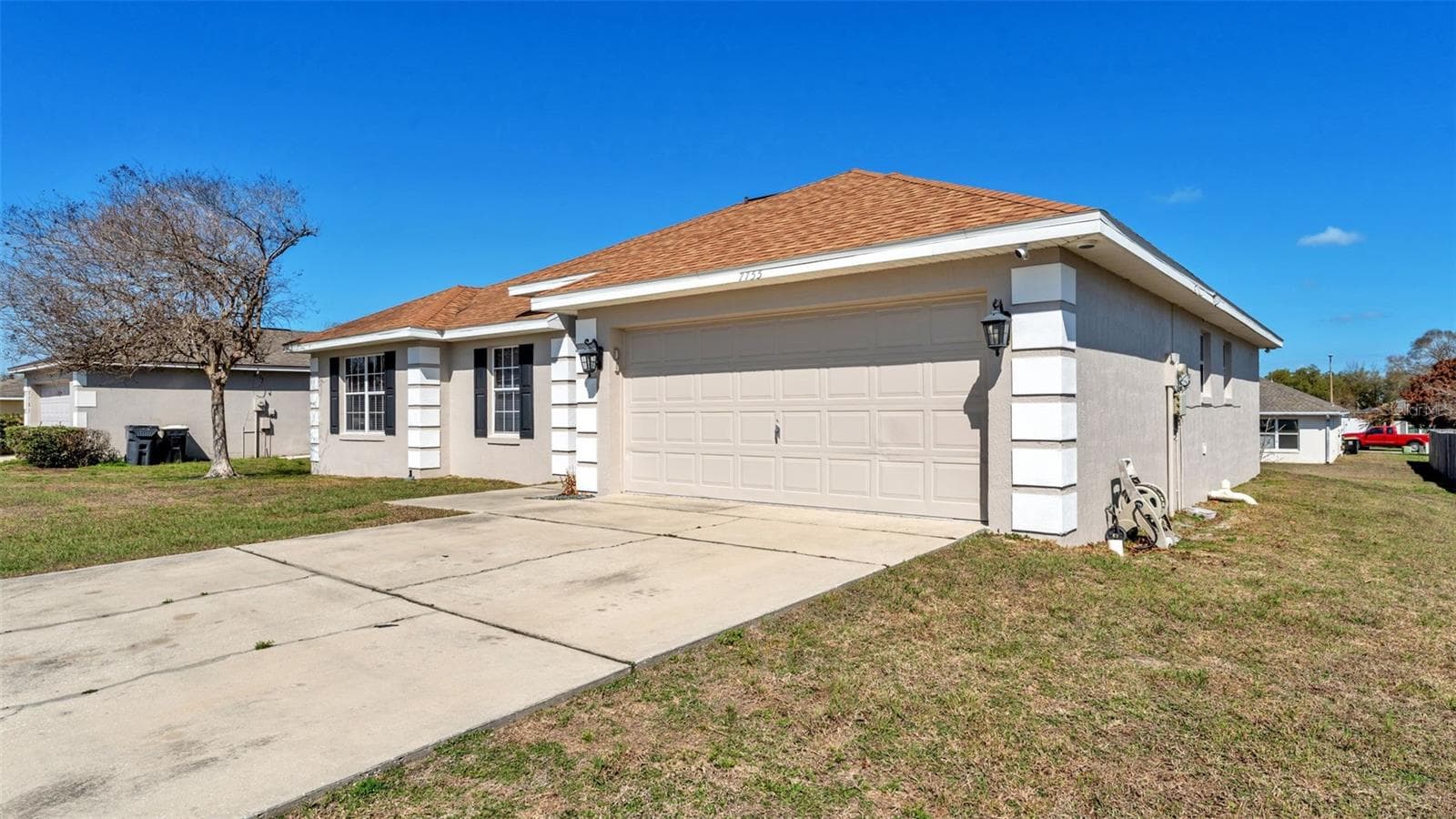 7755 Canterbury Cir