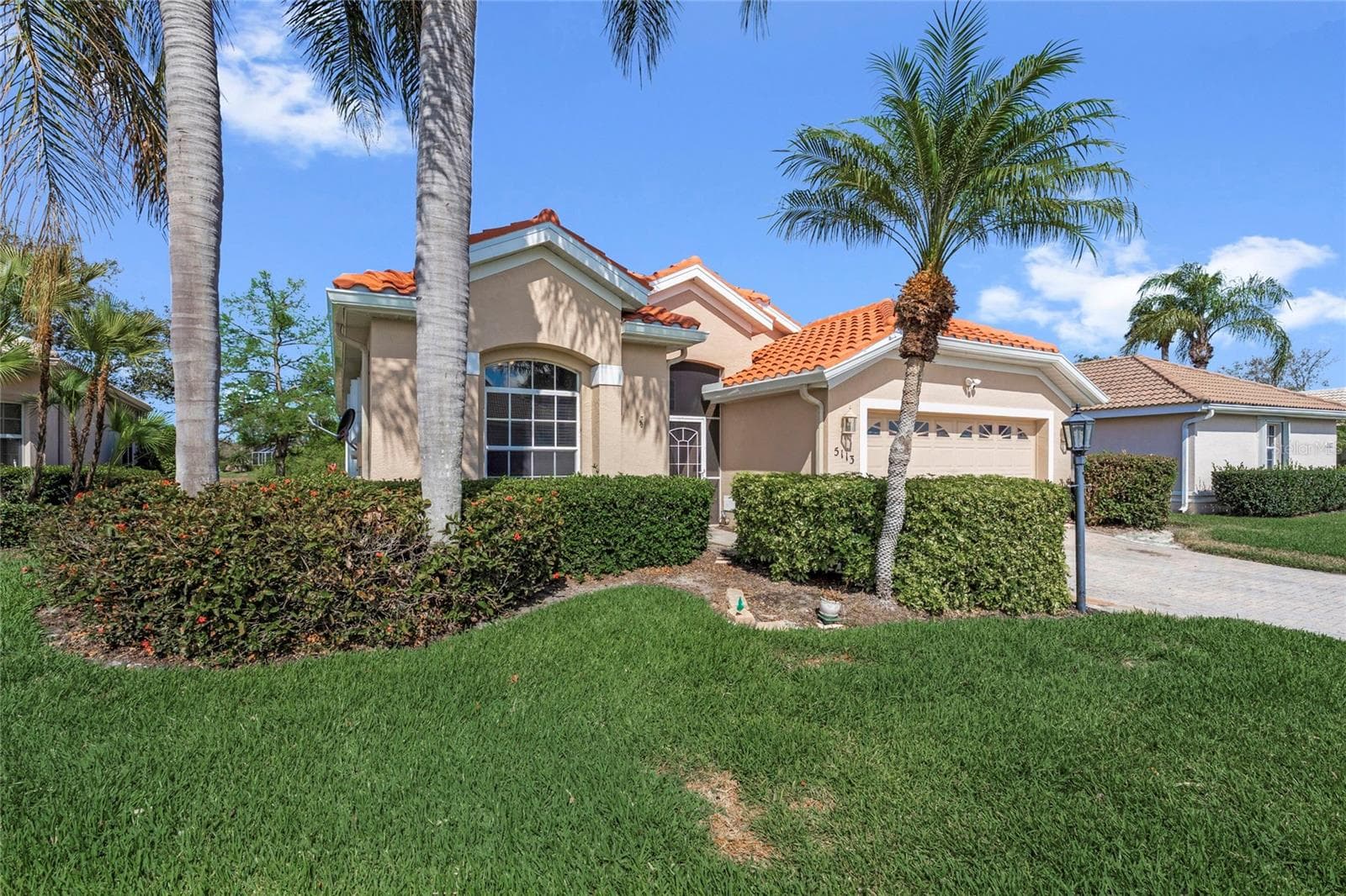 5113 Flagstone Dr