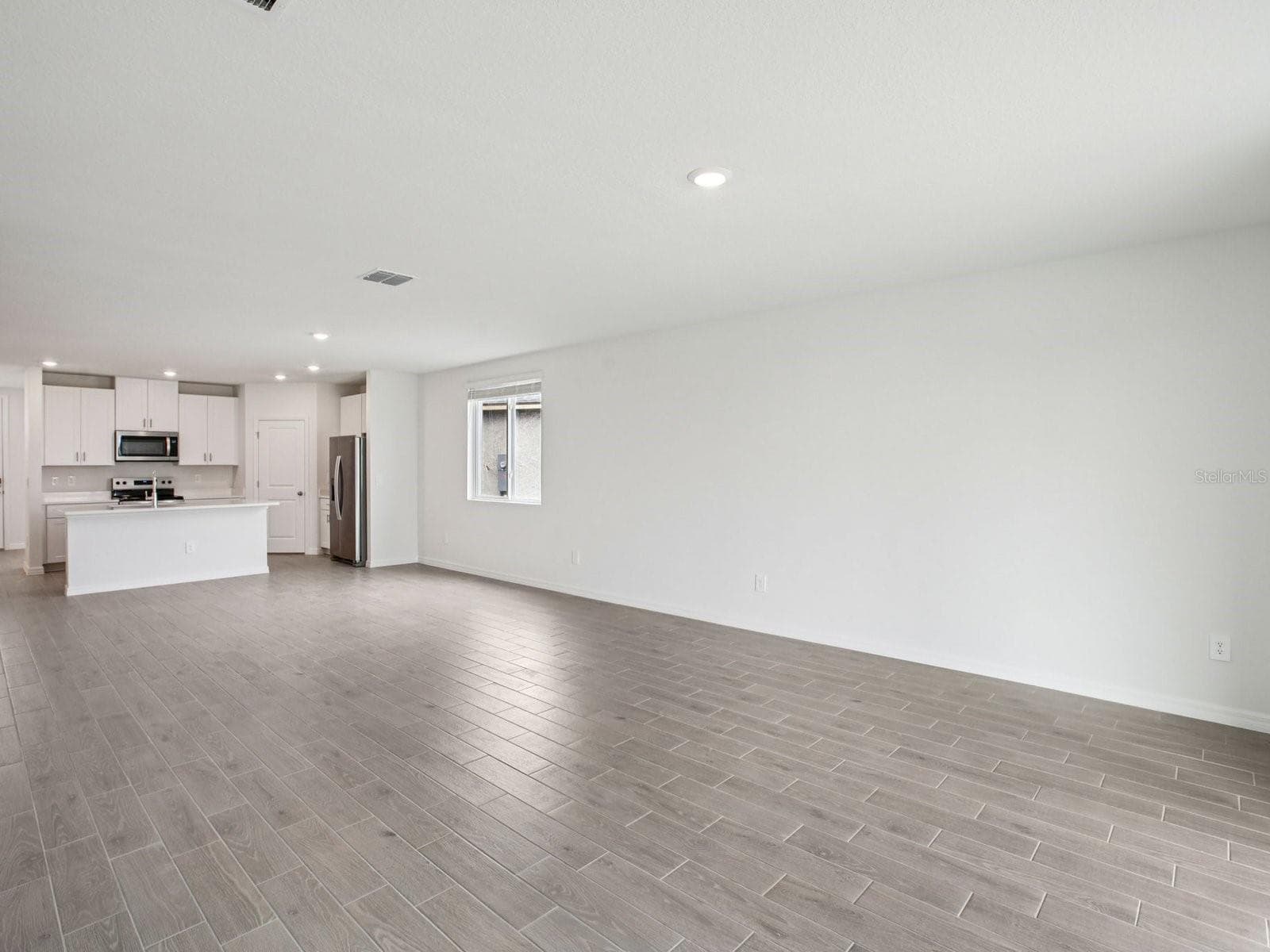 7214 Ray Creek Dr photo 3