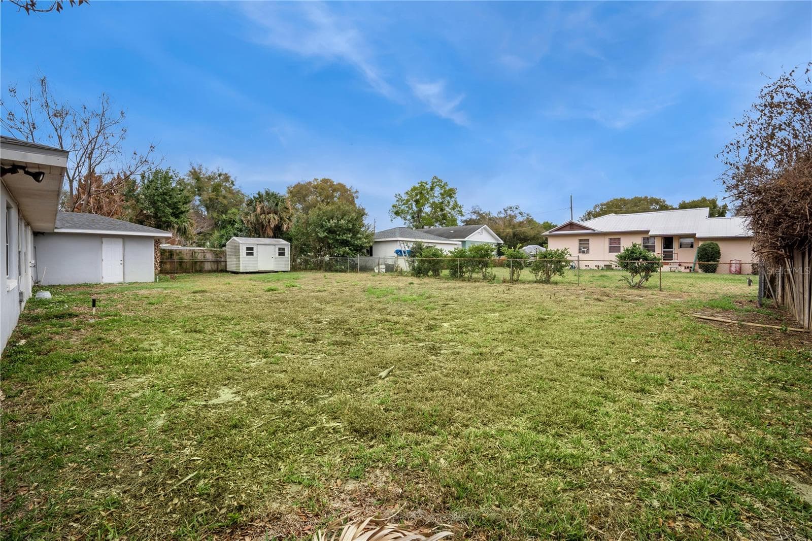 716 Avenue I NE photo 4