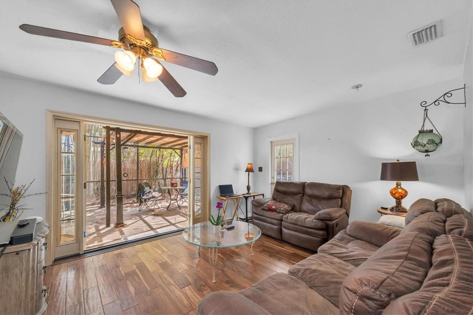 1700 74th Ave N photo 3