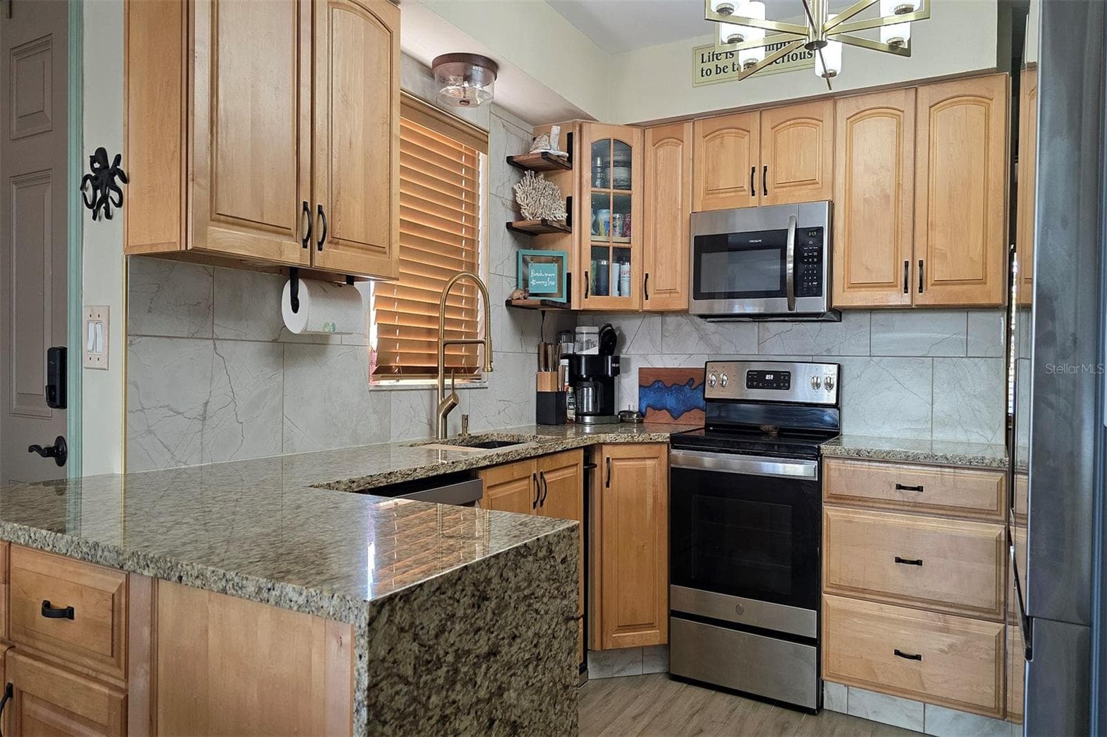 6503 Lonnie Lee Ln photo 3