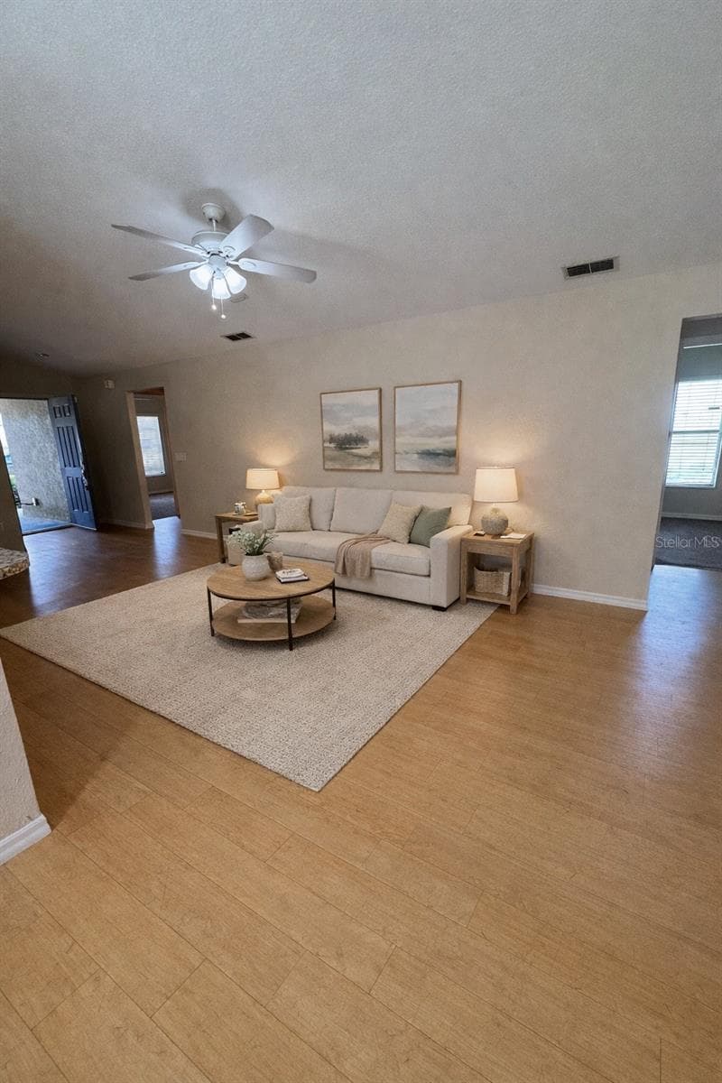 4562 Turner Oaks Dr photo 4