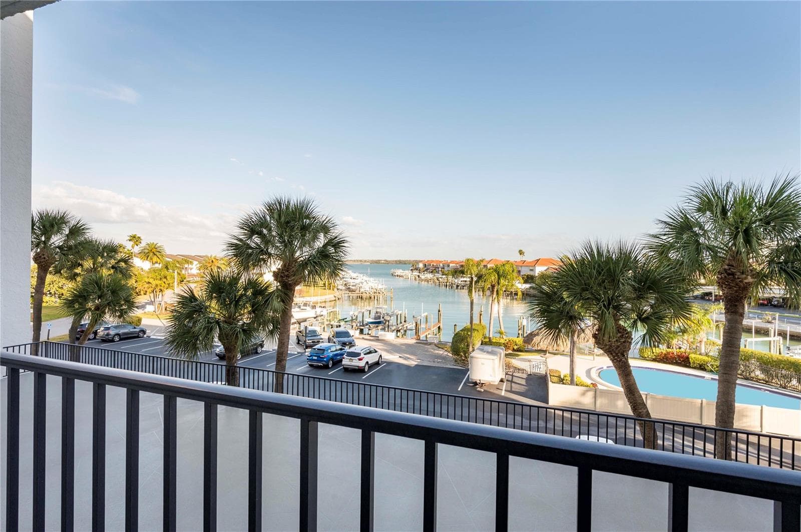 1591 Gulf Blvd #203S photo 4