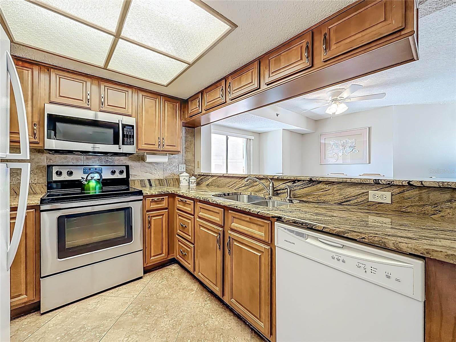 18450 Gulf Blvd #401 photo 5