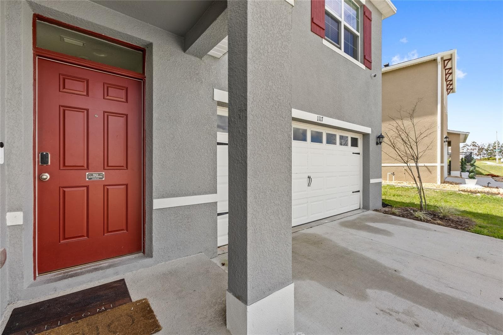 1117 Griffon Ave photo 4