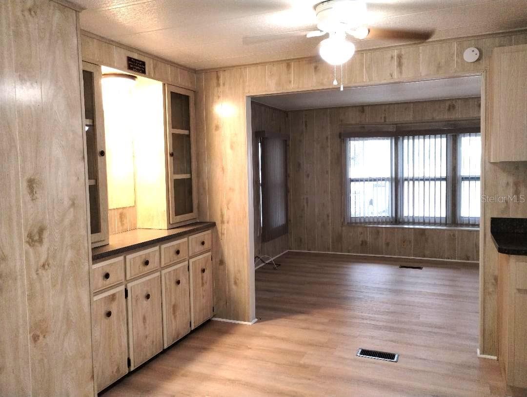 9283 Denmarsh Dr photo 3