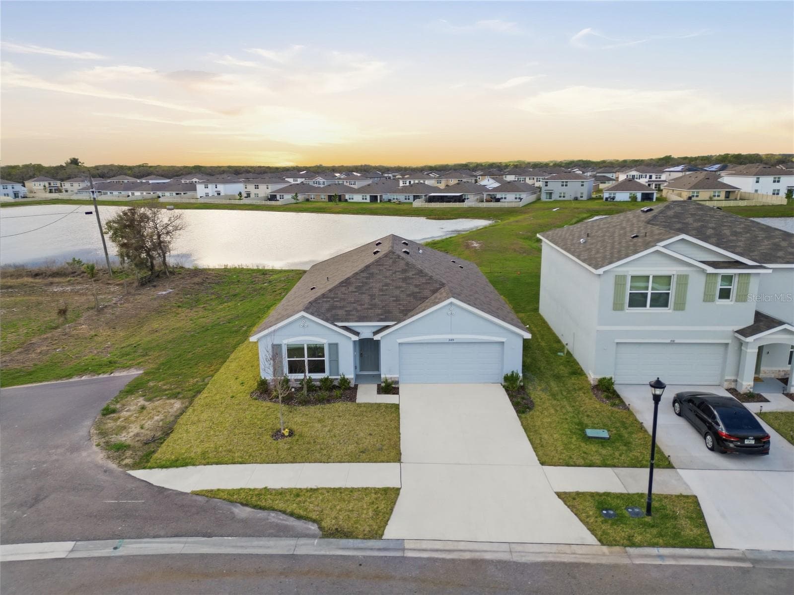 3189 Living Coral St photo 4