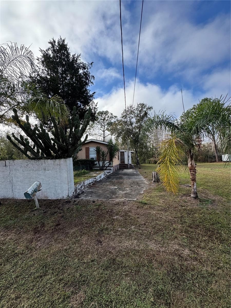 12748 Via Plaza Way photo 3